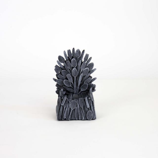Gift Republic Throne Egg Cup